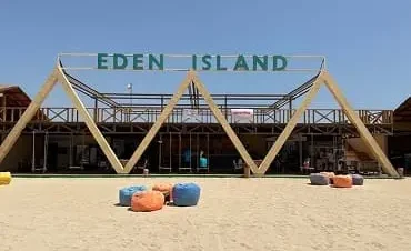 eden island and dolphin house